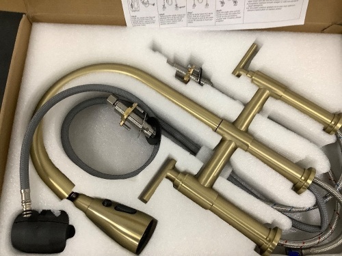 Gold Sink Faucet - Lot 9414