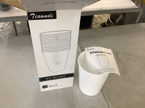 Plastic Ice Bucket, 12 Pack  - Lot 116