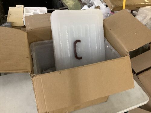  WYT 53qt Clear Plastic Storage Bin with Lids, 6 Pack - 1 Damaged  - Lot 243