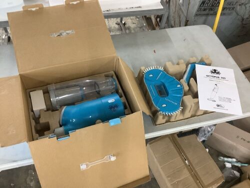 Octopus Handheld Cordless Pool & Spa Vacuum Cleaner - Lot 533