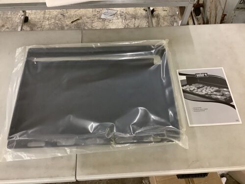 Weber Full Size Griddle  - Lot 648