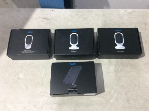 Lot of (3) Reolink Argus Pro Solar Powered Security Cameras & (1) Reolink Solar Panel  - Lot 33