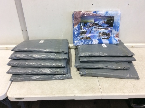 Lot of (10) Wolf Bed Spreads, Queen - Lot 513