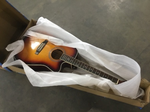 Full Size Beginner Acoustic Guitar 41"  - Lot 1045
