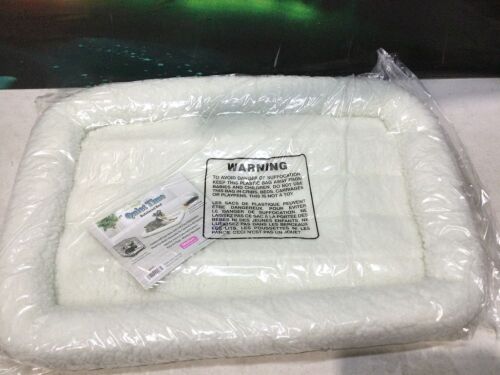 Quiet Time Bolstered Sheepskin Bed, Fits 30" Crates - Lot 1129