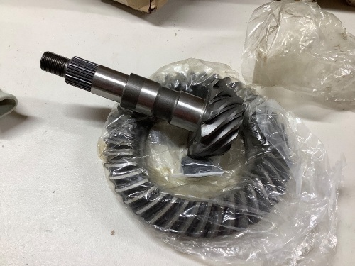 Ring & Pinions Gear Set replacement for GM 8.5"/8.6" Differential, 3.73 Ratio, 30 Spline Pinion - Lot 59