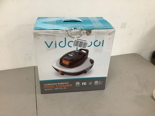 Pool Cleaner - Lot 10132