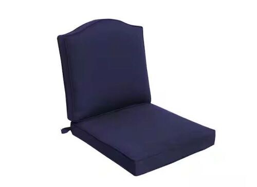 Hampton Bay Lauren Oaks 20.25 in. x 22 in. Two Piece Outdoor Dining Chair Cushions in Midnight, Set of 2 - Lot 364