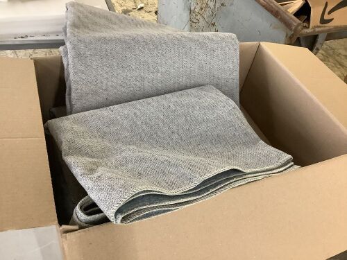 Hombys Area Rug 10' x 14'  - Lot 747
