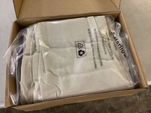 Blackout Curtains - Lot 371