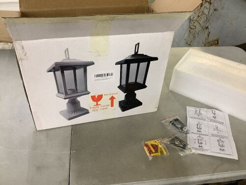 Outdoor Lamp Post Light Fixture, 2 Pack  - Lot 473