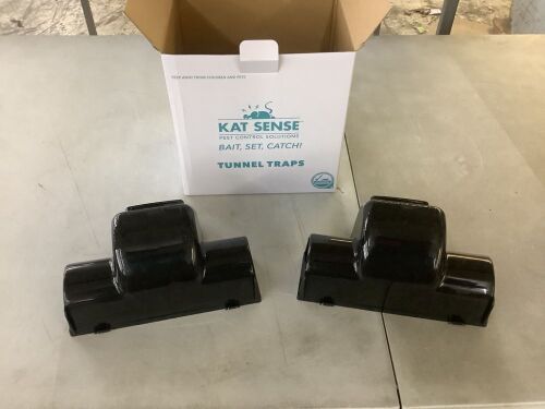 Kat Sense Covered Rat & Chipmunk Traps, 2 Pack  - Lot 679
