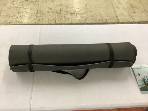 Extra Wide Yoga Mat, 72" x 32" x .28"  - Lot 715