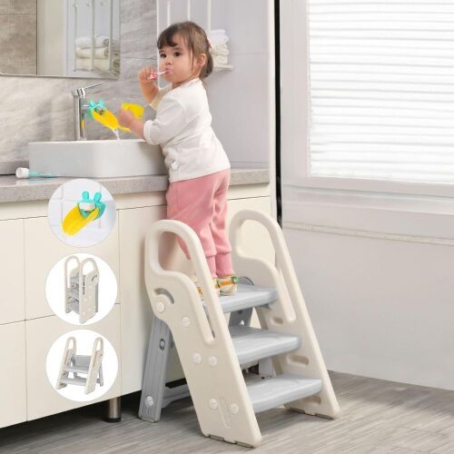 Onasti Foldable Toddler Step Stool - Lot 409