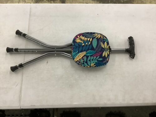 Folding Cane Stool with Flashlight - Lot 304