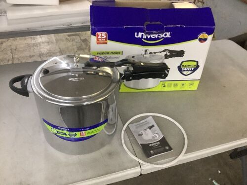 Universal 13.7 Quart Pressure Cooker - Cracked Handle - Lot 454