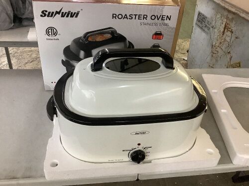 Sunvivi Electric Roaster Oven with Self-Basting Lid  - Lot 459