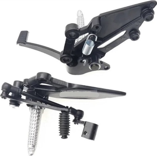 Motorcycle Footpegs Motorcycle Shift Lever Front Peg Bracket Footrest Pedal Left+Right Fit ForKawasaki Fit For VERSYS 250/300 NINJA EX250R Z250 Foot Pegs(2Pcs Black) - Lot 116