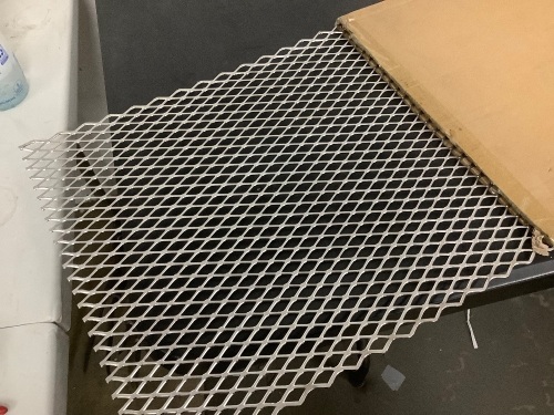 14 Gauge Stainless Steel Expanded Metal 40"x16" - Lot 160