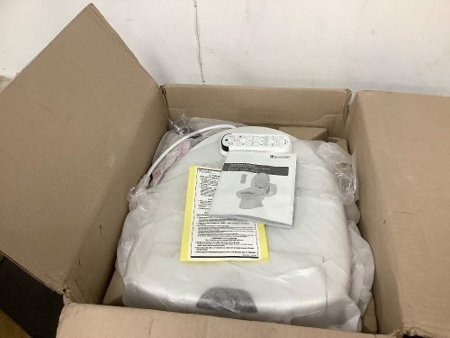 Luxury Bidet Seat - Lot 167
