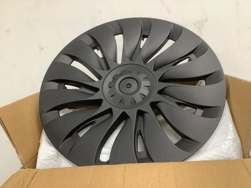 Tesla Model Y wheel accessories set of 4 - Lot 216