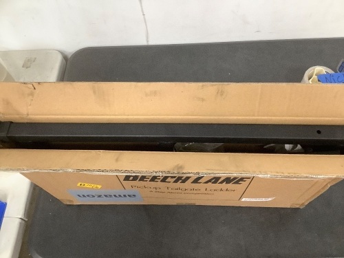 Tailgate Ladder - Lot 428