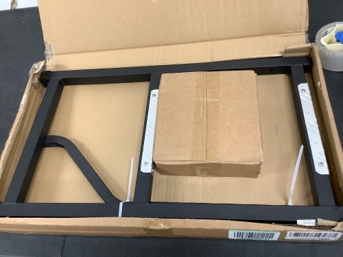 Truck Tailgate Ladder - Lot 335