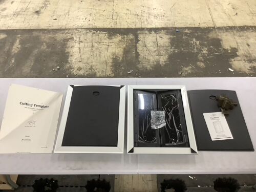 Pet Door  - Lot 614