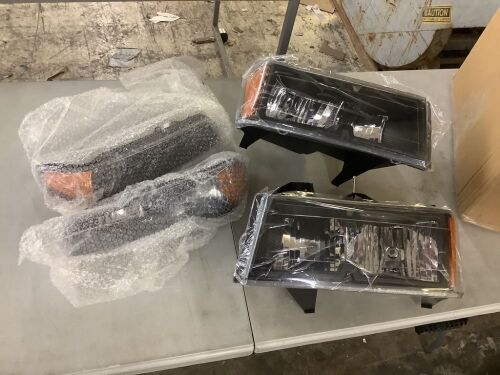 Isuzu Truck Headlights  - Lot 264