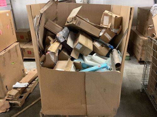 Building Cleanout Pallet - Mostly Metal Easels, Uninspected - Lot 134
