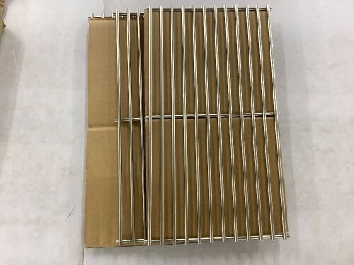 Hongso 18.75" Stainless Steel Grill Grates, Set of 3  - Lot 493