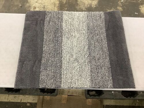 Small Striped Rug  - Lot 699