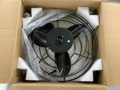 Outdoor Ceiling Fan with Light, 20"  - Lot 388