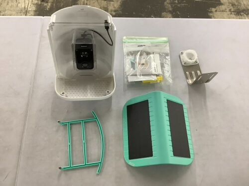 Bird Feeder with Camera - Lot 449