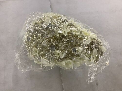 IFFO White Hydrangea Crystal Teardrop Bouquet  - Lot 212