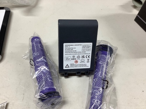 Lot of 24 rechargeable li-ion batteries v7 for vacuum-with 2 filters - Lot 127