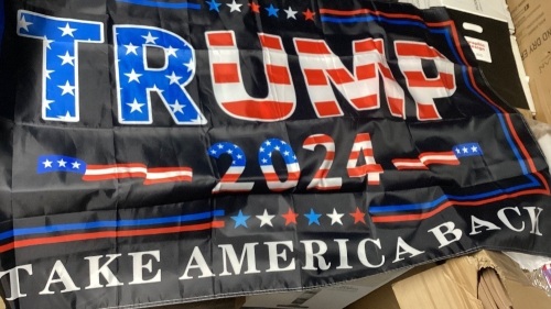 3' x 5' TRUMP flag - Lot 250b