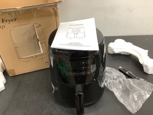 Air Fryer 2.6 QT - Lot 657