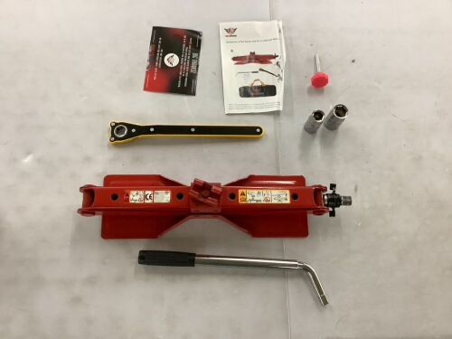 BullsArmor 2-Ton Scissor Jack Kit  - Lot 548