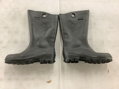 Dunlop Rubber Boots, Size 10  - Lot 658