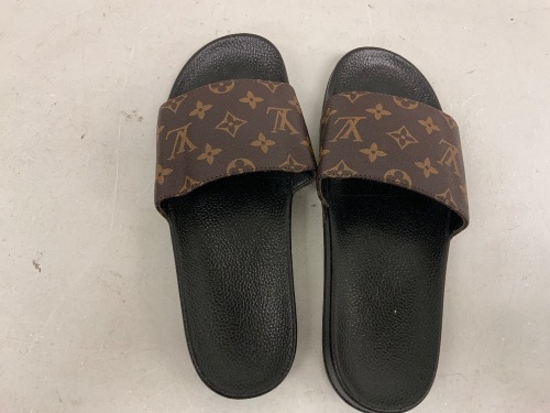 Louis Vuitton Slides, Authenticity Unknown, Size 11, E-Comm Return - Lot 98