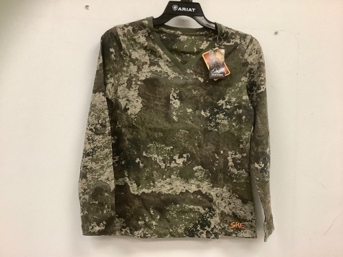 SHE Outdoor Womens Long Sleeve Tee, Medium, Appears New - Lot 150
