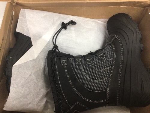 The North Face Kids Boots, Size 3, Appears New - Lot 198Y