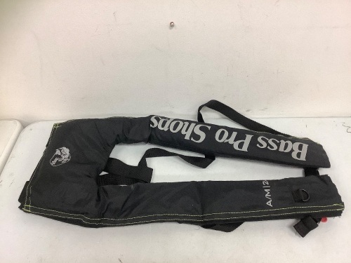 Adult Universal Inflatable Life Vest, E-Commerce Return, Sold as is - Lot 259