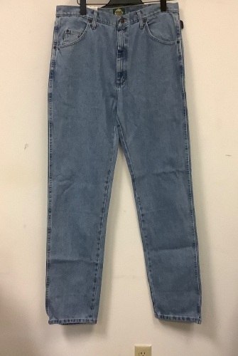 Mens Jeans, 36x34, Appears New, Sold as is - Lot 325