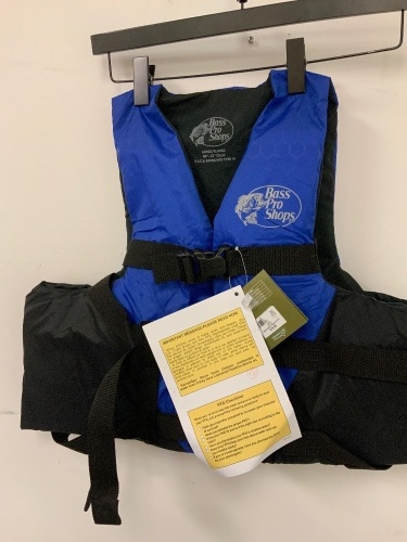 Life Vest, L/XL, E-Comm Return - Lot 416