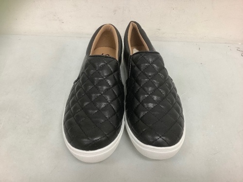 Womens Slip On Shoes, 8.5, E-Comm Return - Lot 466