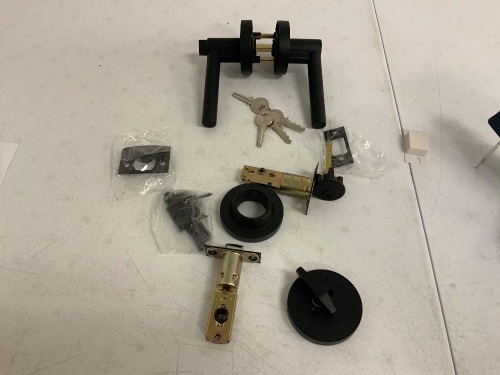 Berlin Modisch Door Handle, E-Comm Return - Lot 524