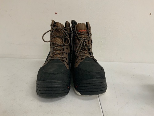 Korkers Boots for Men, Size 10, E-Comm Return, Missing One Interchangeable Sole - Lot 582