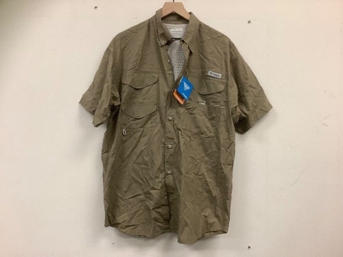 Columbia Mens Shirt, M, Appears New, Sold as is - Lot 620